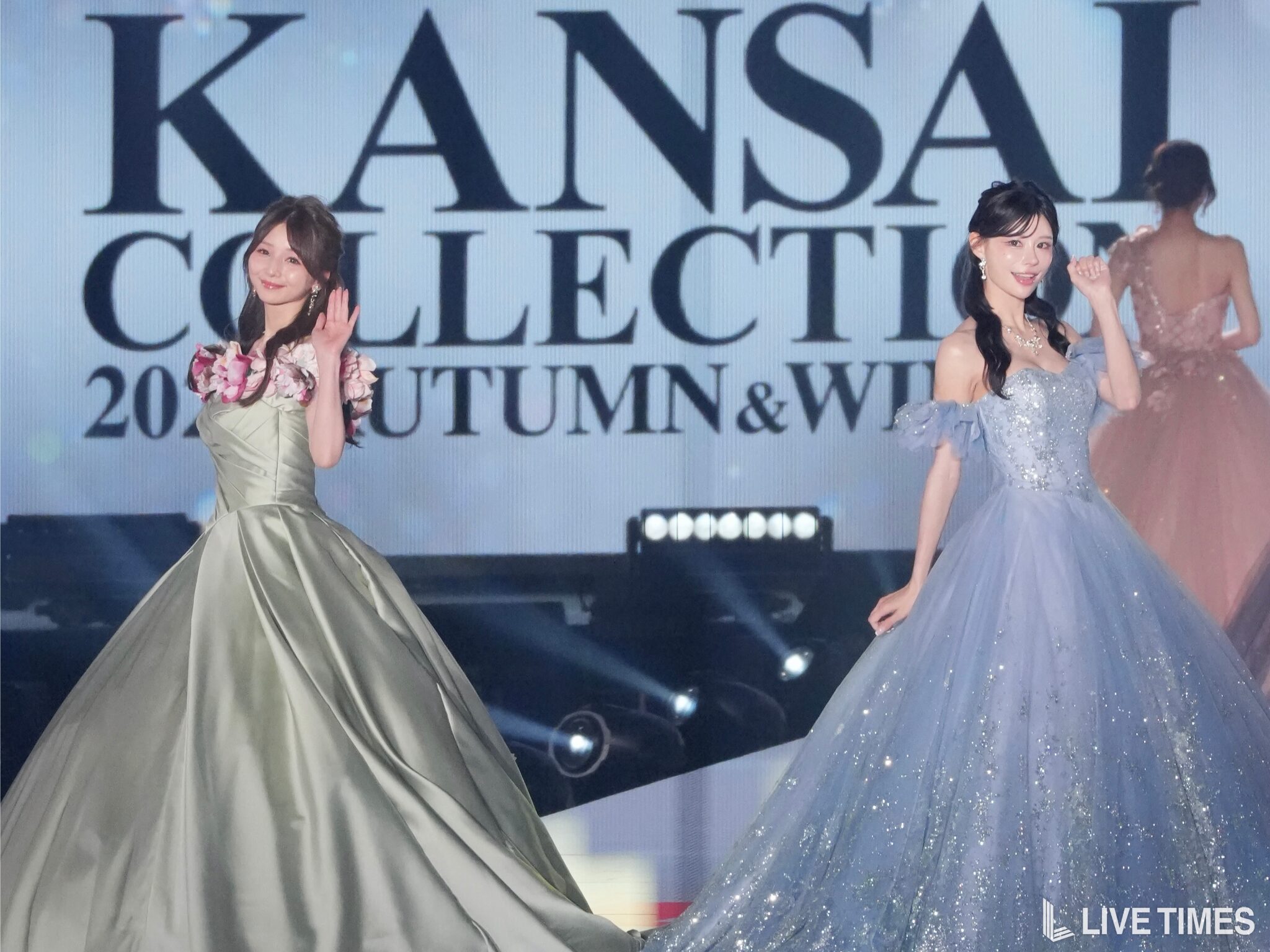 17LIVEライバーゆん＆あいぷ、気品溢れるペアランウェイ披露！【関西