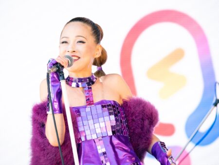 TOKYO ISLAND 2026のステージで歌う圧ねぇ